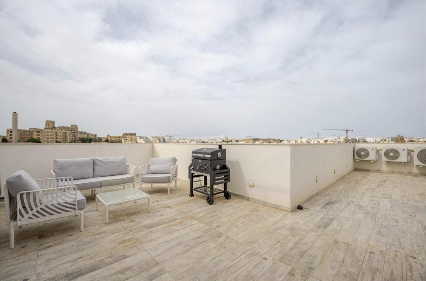 Luxury Penthouse Sea View Apartment Ta Xbiex Екстериор снимка